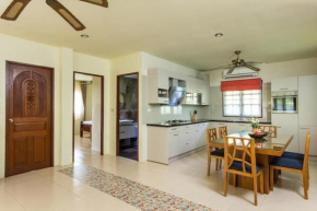 8 Bedroom Villas on Beach Front
